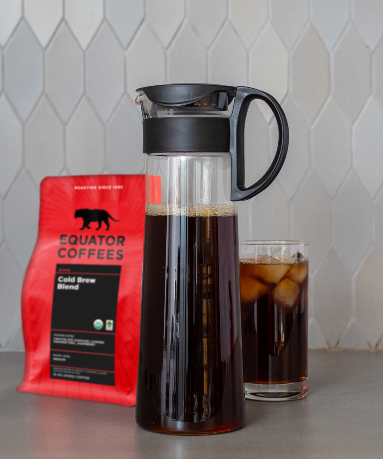 Cold Brew Blend Coffee | Cold Brew Coffee | Cold Brew Recipe | Equator Cold Brew | Pouring Cold Brew Coffee with the Hario Mizudashi | Equator Coffees