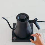 Fellow Stagg EKG Pro Electric Kettle | Coffee Pourover Kettle | Setting the temperature on the Stagg EKG | Equator Coffees