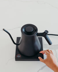 Fellow Stagg EKG Pro Electric Kettle | Coffee Pourover Kettle | Setting the temperature on the Stagg EKG | Equator Coffees